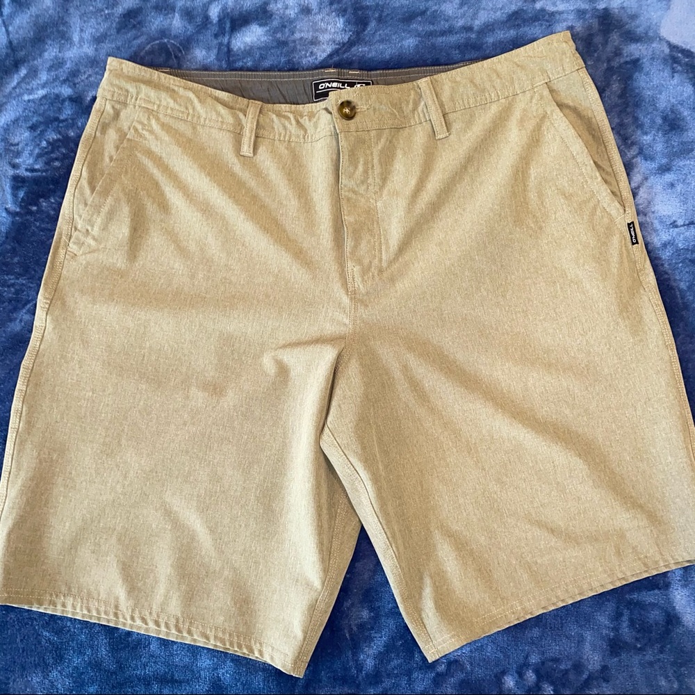 O’Neill hybrid shorts, 40